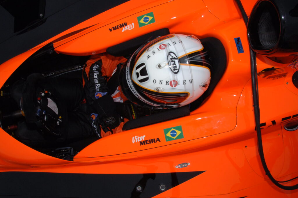 Segurança + Estilo: por que escolher capacetes Arai com personalização profissional