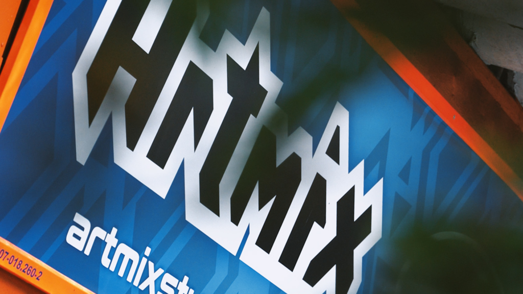 Artmix anuncia novo endereço temporário em São Paulo para personalização de capacetes no automobilismo