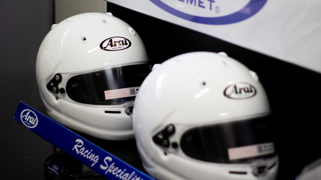 Como escolher o capacete ideal para automobilismo